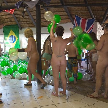 Suzie'S Loft - Nude - Suneden Family Naturist Resort พริทอเรีย ภายนอก รูปภาพ