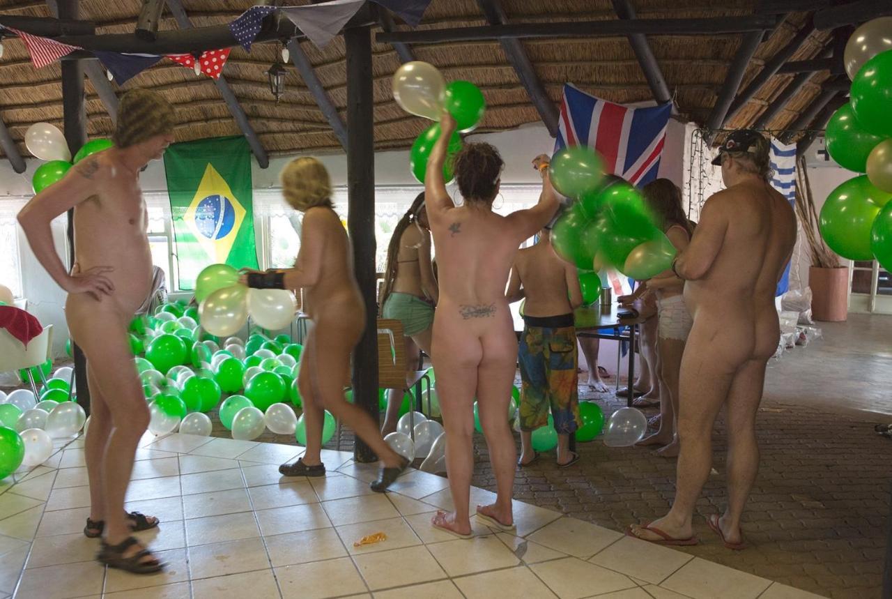 Suzie'S Loft - Nude - Suneden Family Naturist Resort พริทอเรีย ภายนอก รูปภาพ